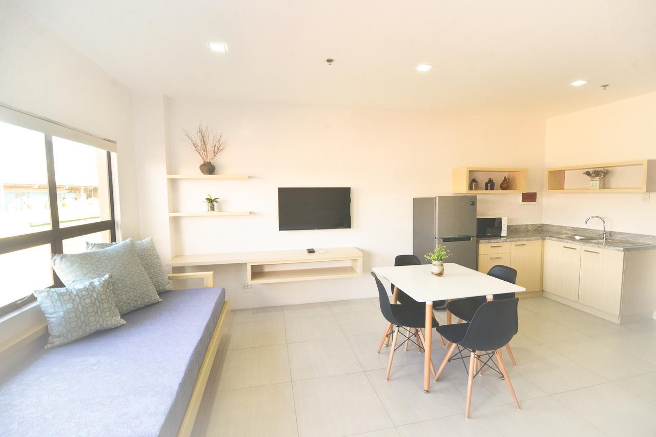 Felix Residences Cebu Екстериор снимка